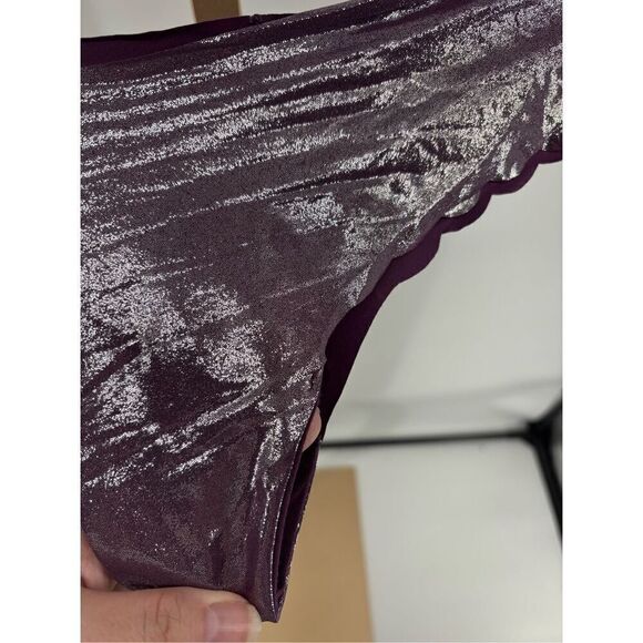 PINK Victoria’s Secret metallic thong size large NWT - Picture 5 of 6